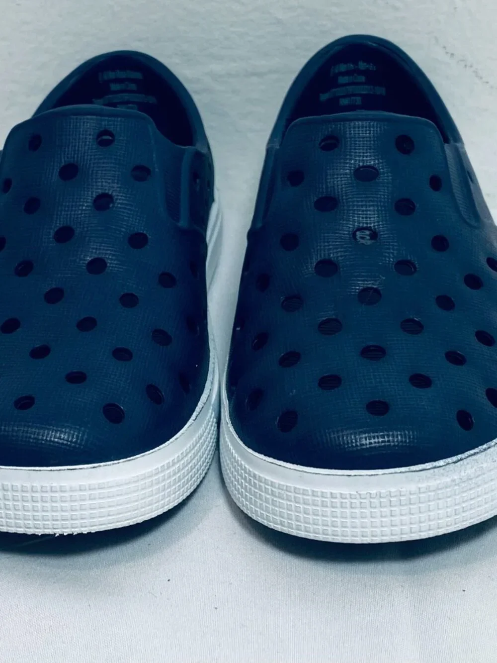 NEW Cat & Jack Size 6 Toddler Boys Slip-On Shoes Navy/White NWOT